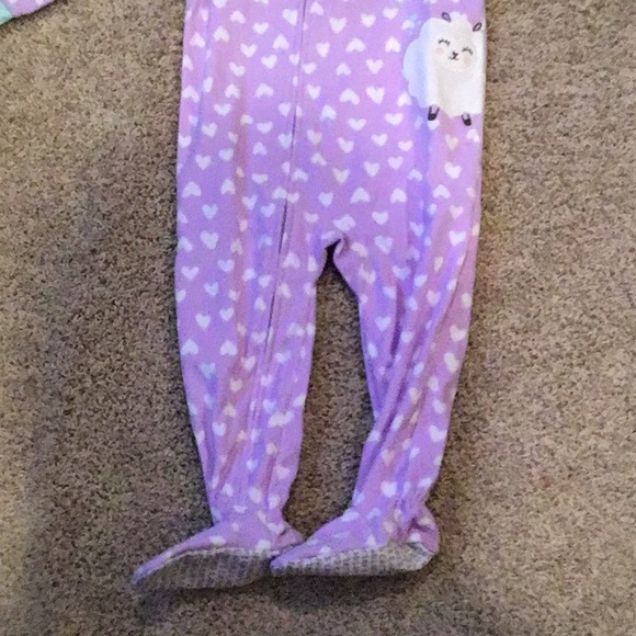 Pajama s Carter’s 2T - Picture 2 of 4